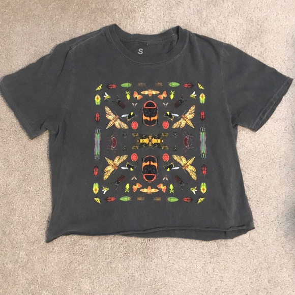 Urban Outfitters Vintage Inspo Bug Cropped Shirt - Picture 1 of 4